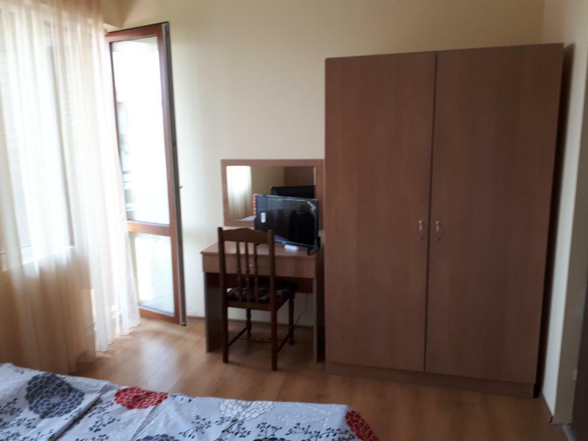 Виламимоза;Созополбуджака Hotel Bagian luar foto