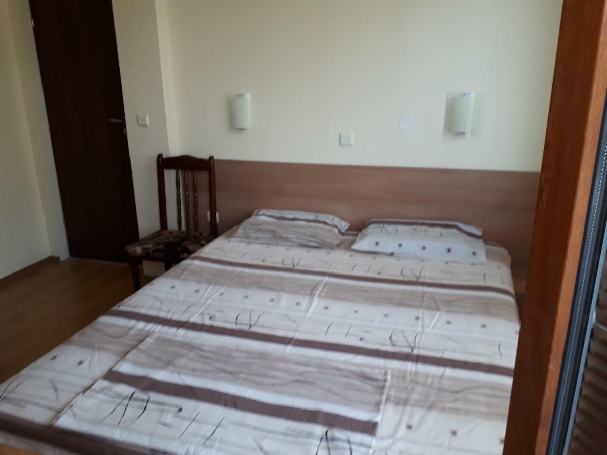 Виламимоза;Созополбуджака Hotel Bagian luar foto