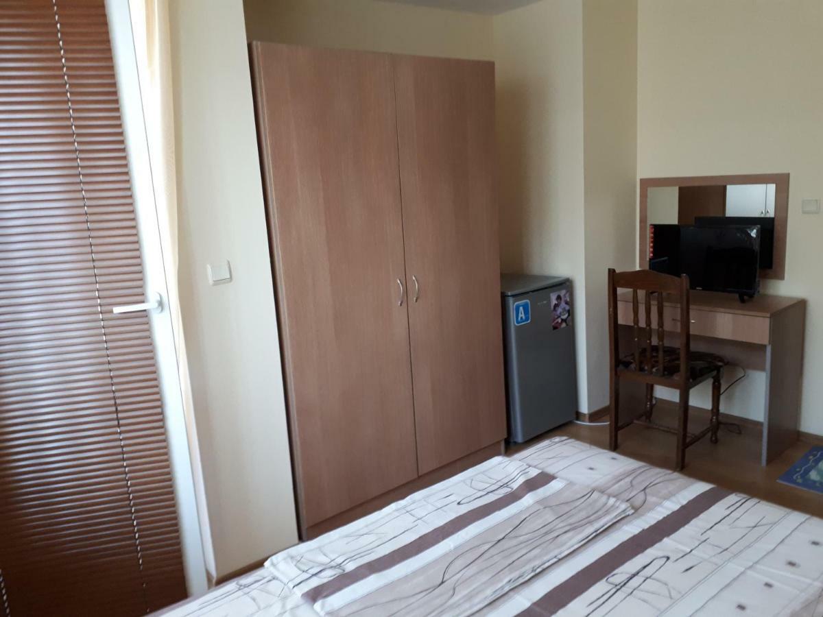 Виламимоза;Созополбуджака Hotel Bagian luar foto