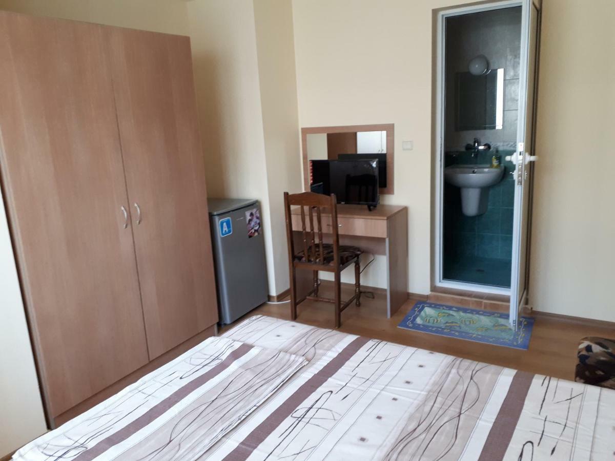 Виламимоза;Созополбуджака Hotel Bagian luar foto